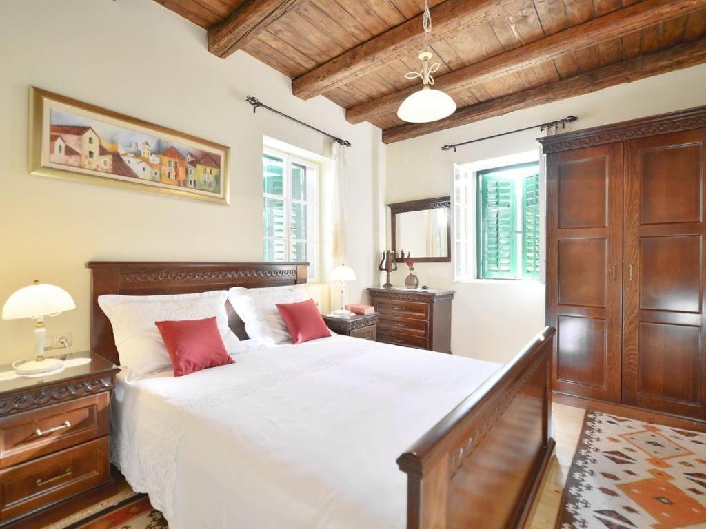 Villa Omiš Eksteriør billede